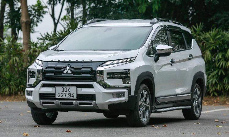 Mitsubishi Xpander or similar